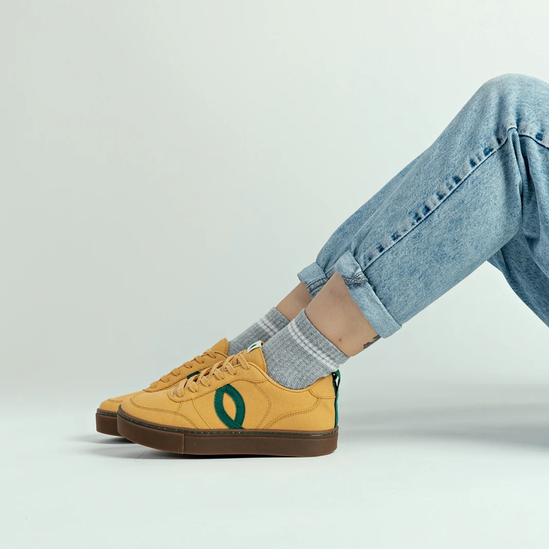 Vegan sneaker Yellow SON004 - Image 2